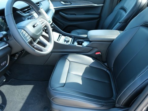 New 2025 Jeep Grand Cherokee Limited image 5