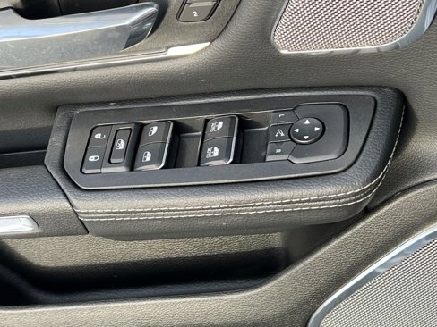 New 2025 RAM 1500 Laramie image 32
