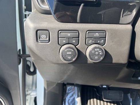 New 2025 Chevrolet Silverado 3500 LT w/ Convenience Package image 14