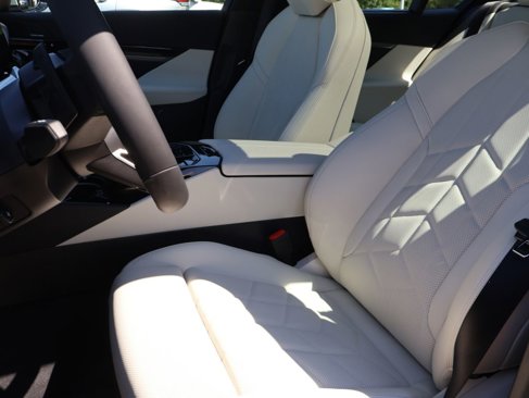 New 2026 BMW 530i xDrive w/ Executive Package image 44