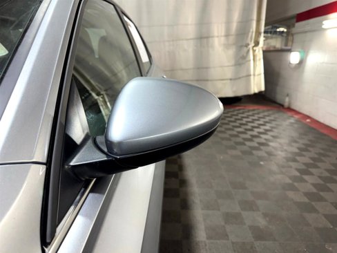 Used 2024 Volkswagen Jetta SE image 8