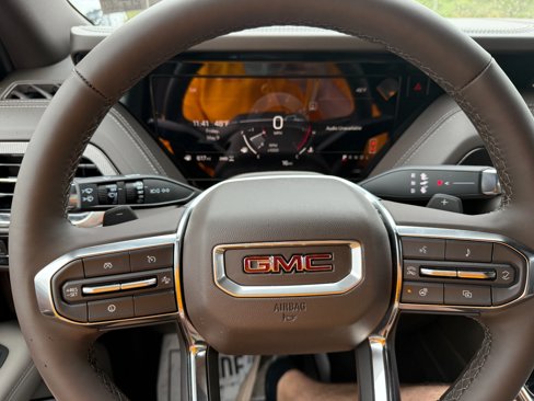 New 2025 GMC Yukon XL Elevation image 29