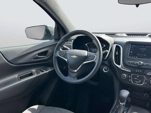 Used 2023 Chevrolet Equinox LT image 16