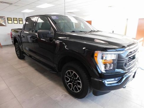 Certified 2022 Ford F150 XLT w/ Equipment Group 302A High image 5