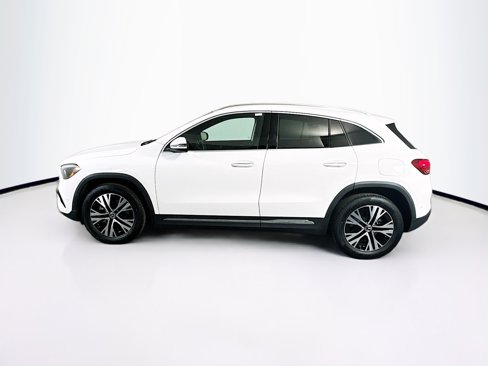 Used 2025 Mercedes-Benz GLA 250 image 4