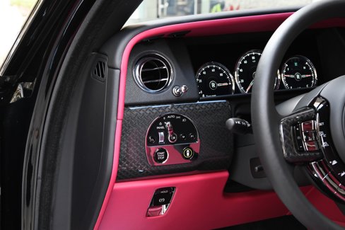 Used 2023 Rolls-Royce Cullinan Black Badge w/ Driver's Package image 16