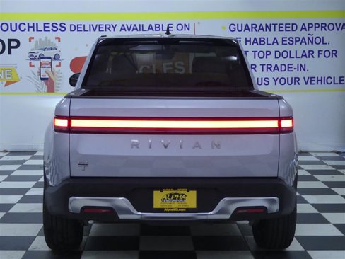 Used 2024 Rivian R1T Adventure image 5