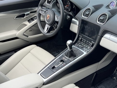 Used 2025 Porsche 718 Boxster GTS image 11