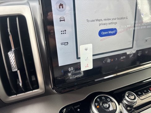 New 2025 Ford Expedition Active image 18