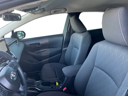 Used 2025 Toyota Corolla LE image 10