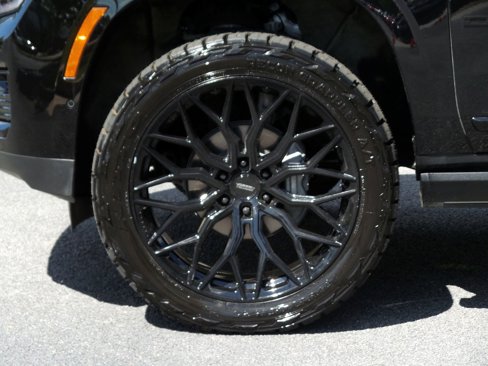 Used 2025 GMC Yukon Denali Ultimate image 8