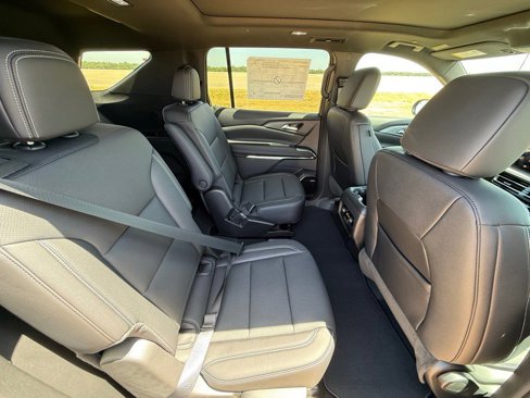 New 2026 Chevrolet Traverse LT w/ Enhanced Driving Package image 18