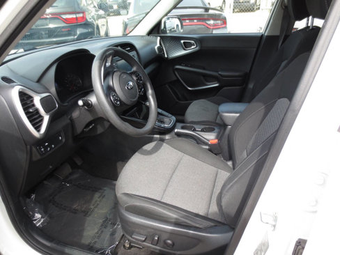 Used 2021 Kia Soul S image 6
