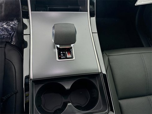 Used 2026 Land Rover Range Rover Velar S image 19