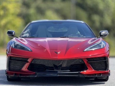 Used 2022 Chevrolet Corvette Stingray Preferred Cpe w/ Body-Color Dual Roof Package image 2