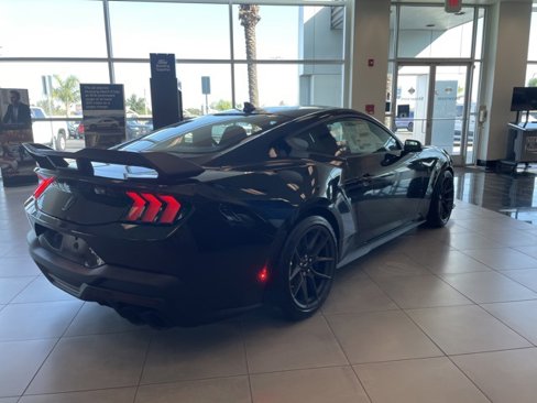 New 2025 Ford Mustang Dark Horse image 7