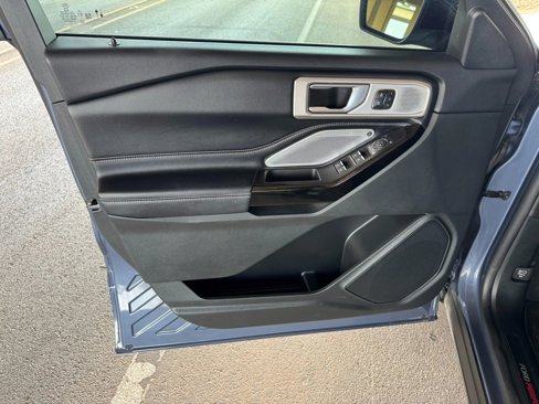 Used 2021 Ford Explorer ST w/ Equipment Group 401A image 9