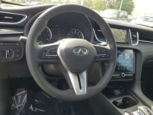 New 2025 INFINITI QX50 Sport image 20