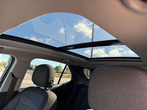 Used 2018 Chevrolet Equinox LT w/ Sun & Infotainment Package image 7
