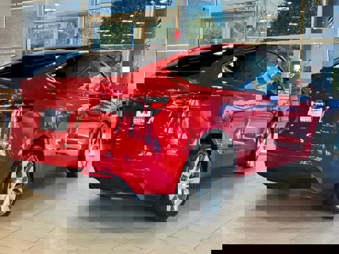 Used 2023 Tesla Model Y Long Range image 12