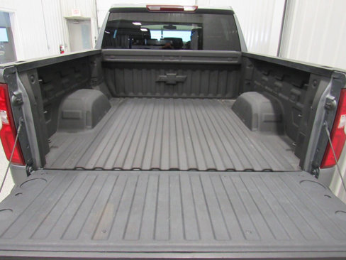 Used 2022 Chevrolet Silverado 1500 RST image 16