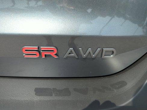 New 2026 Nissan Kicks SR image 9