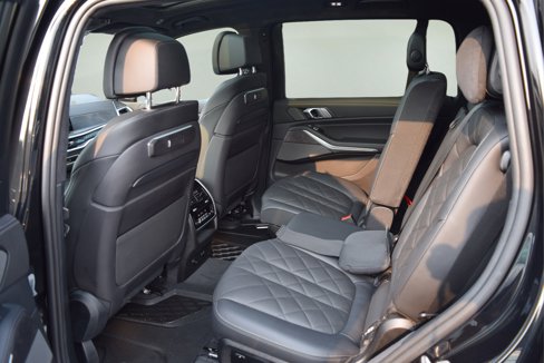 Used 2024 BMW X7 xDrive40i w/ M Sport Package image 8