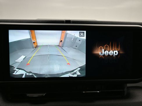 Used 2024 Jeep Wrangler Sport S image 21