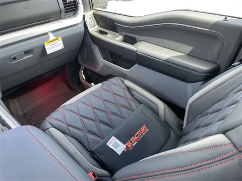 New 2025 Ford F250 XLT w/ Black Appearance Package image 15