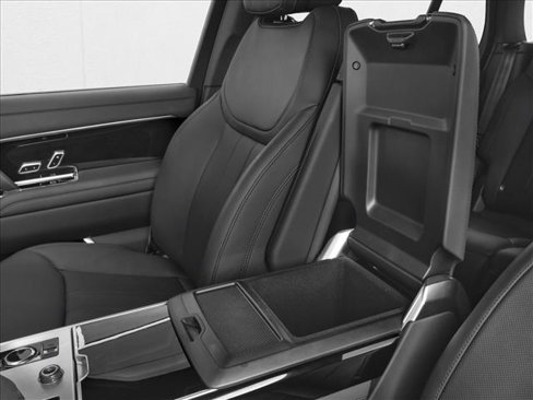 New 2025 Land Rover Range Rover Long Wheelbase SE image 10