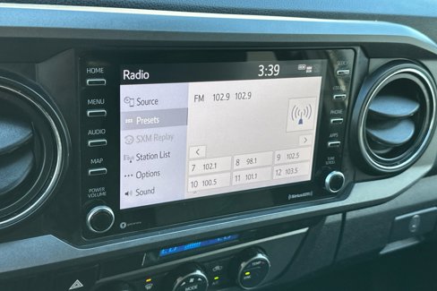 Used 2021 Toyota Tacoma TRD Off-Road image 25