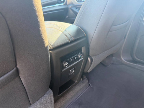 Used 2019 Chevrolet Traverse LS image 18