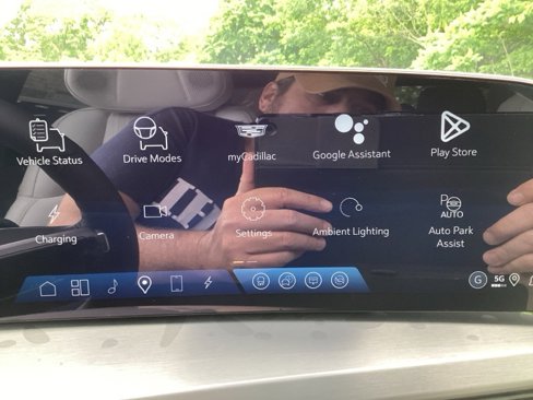 New 2026 Cadillac Vistiq Sport w/ LPO, Premium Carpet Package image 43