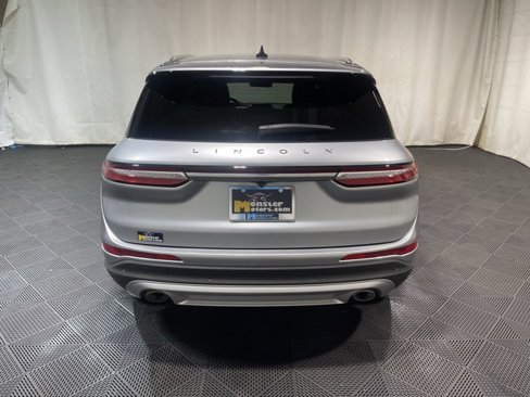 Used 2022 Lincoln Corsair Reserve image 6