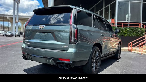 Used 2024 Cadillac Escalade V w/ LPO, ONYX Package image 10