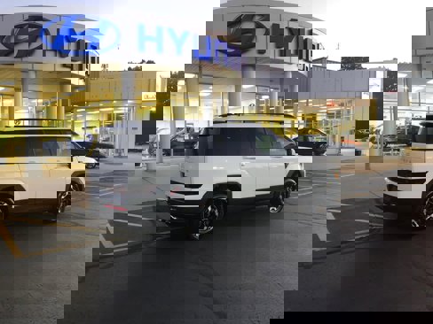 New 2026 Hyundai Santa Fe SEL image 2
