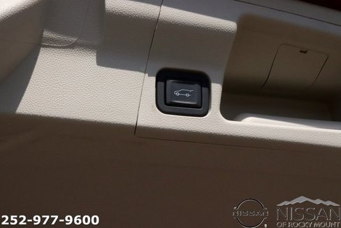Used 2023 GMC Acadia Denali w/ Denali Ultimate Package image 16