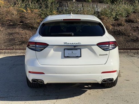 New 2024 Maserati Levante GT Ultima image 4