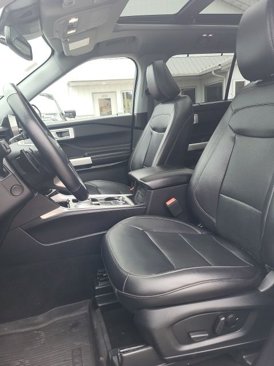 Used 2021 Ford Explorer Limited w/ Class III Trailer Tow Package image 9