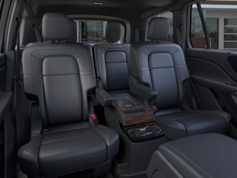 New 2025 Lincoln Aviator Reserve w/ Luxury Package image 11
