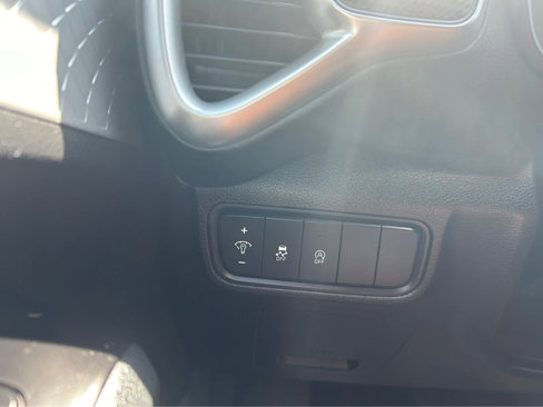 Used 2023 Kia Soul LX w/ LX Technology Package image 24
