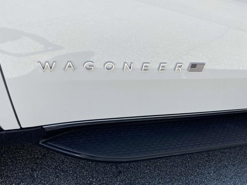 New 2025 Jeep Wagoneer L 4WD image 23