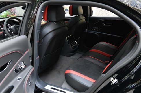 Used 2024 Bentley Flying Spur W12 image 12