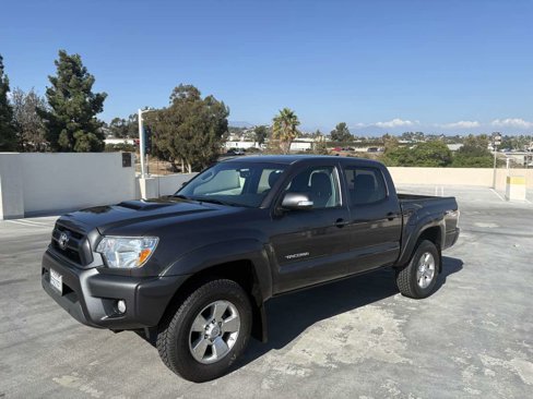 Used 2012 Toyota Tacoma PreRunner image 9