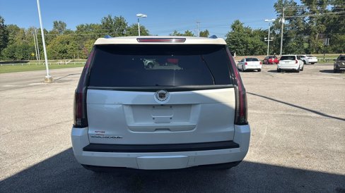 Used 2015 Cadillac Escalade Premium image 4