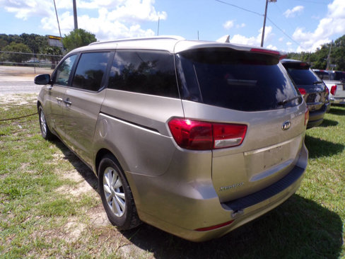Used 2015 Kia Sedona LX image 5