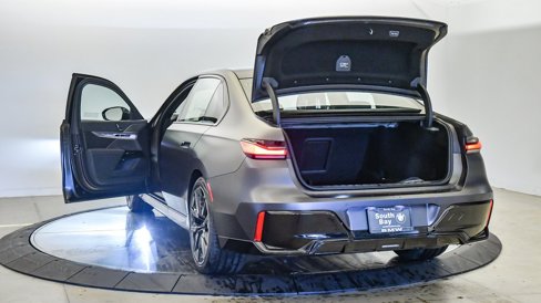 New 2026 BMW 740i w/ Premium Package image 33