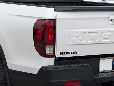 New 2026 Honda Ridgeline Sport image 13