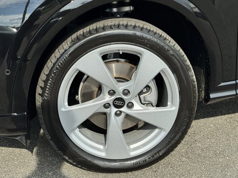 New 2025 Audi Q5 Premium Plus image 8