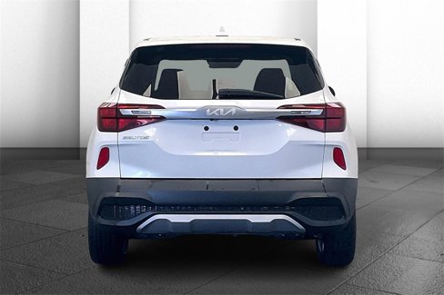 Used 2023 Kia Seltos LX image 3